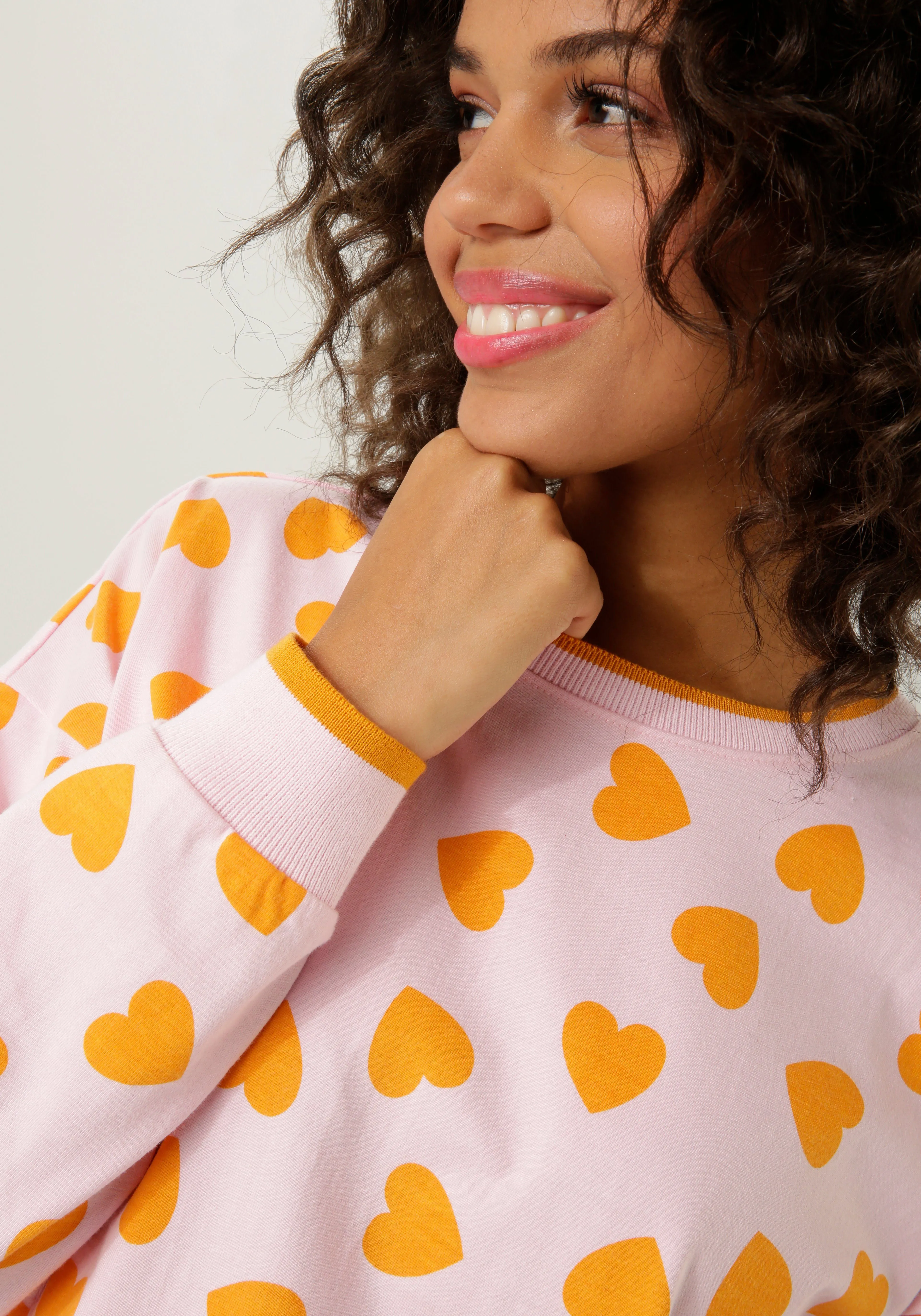 ANISTON CASUAL SWEATSHIRT BEDRUKT MET HARTJES  NIEUWE COLLECTIE