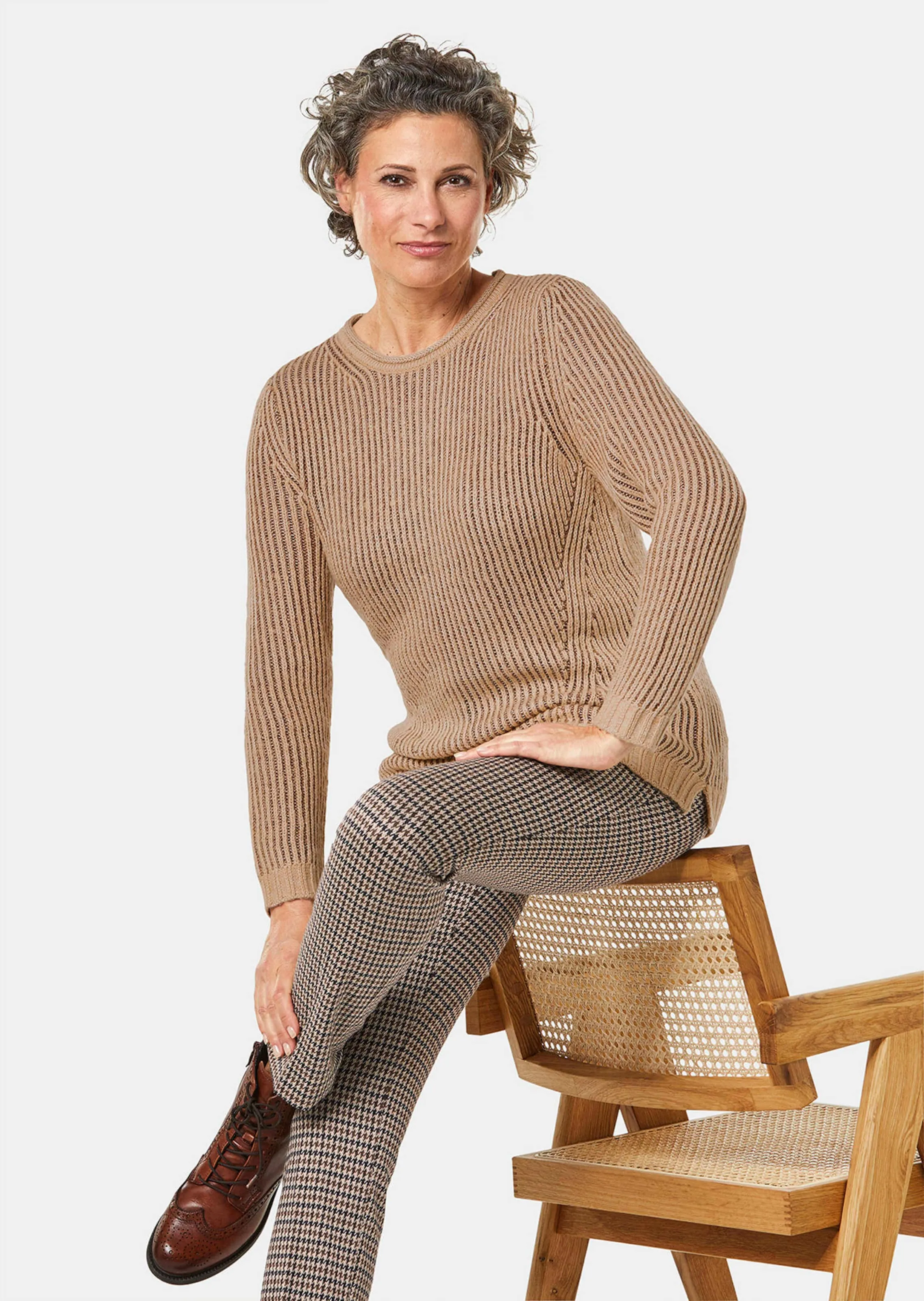 Goldner Tricot pullover met interessante structuur en glittergaren