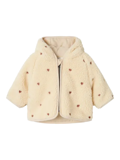 Lil’Atelier Sherpa teddy babyjasje met hartjes