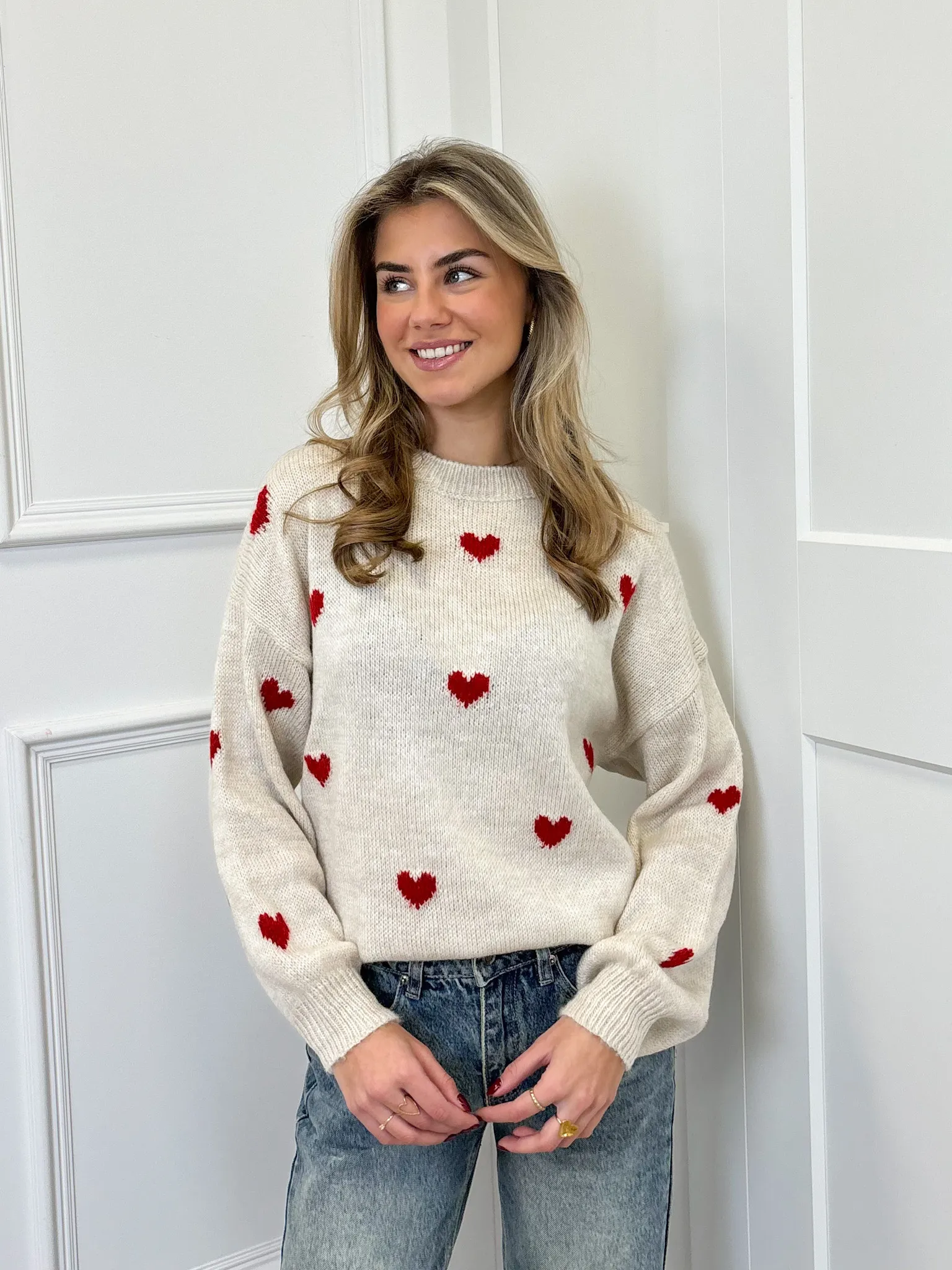 Sweater Mila rood Sweater met  hartjes patroon